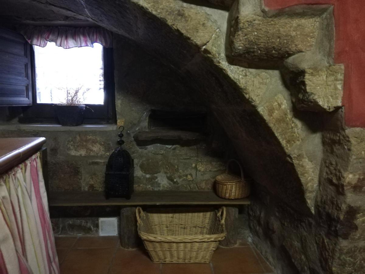 La Vieja Escuela Villa Fuentes de Rubielos ภายนอก รูปภาพ